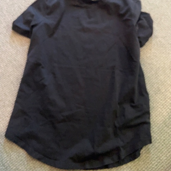 Lululemon pocket t-shirt - Picture 5 of 7